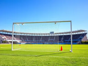 Różnice między piłkochwytami stosowanymi na boiskach treningowych i meczowych